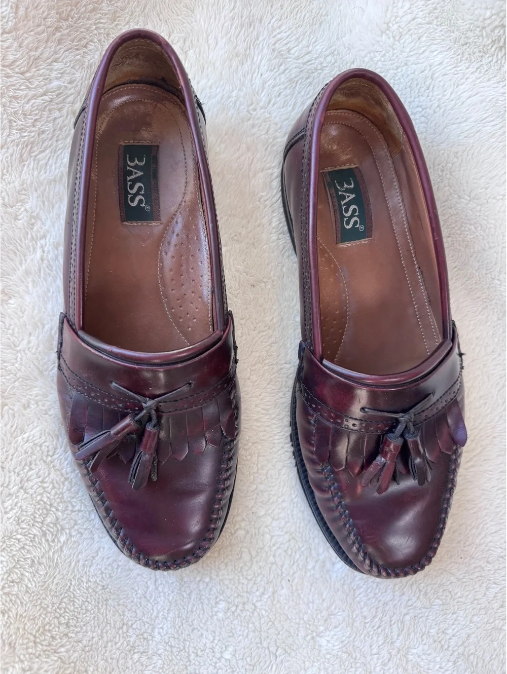 G.H. Bass Nelson 1100 Burgundy Leather Tassel Loafers Men’s Size 10.5